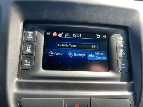 Used 2016 Chrysler 200 S w/ Comfort Group FWD image 22