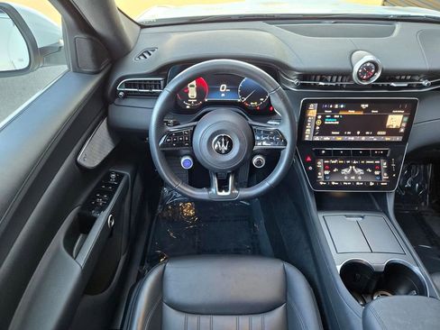 Used 2024 Maserati Grecale GT image 13