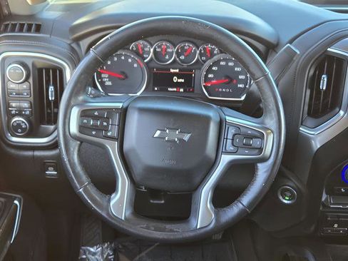 Used 2021 Chevrolet Silverado 1500 RST image 22