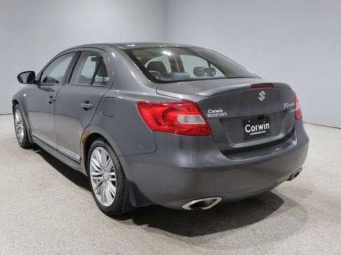 Used 2012 Suzuki Kizashi Sport GTS AWD/4WD image 5