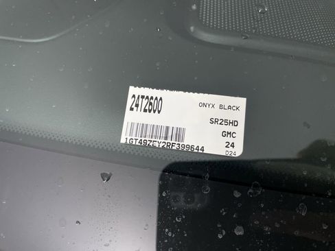 Used 2024 GMC Sierra 2500 AT4X image 35