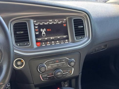 Used 2019 Dodge Charger Scat Pack RWD image 17