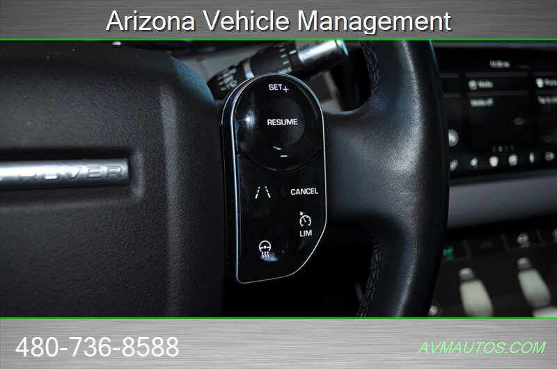 Used 2020 Land Rover Range Rover Evoque SE AWD/4WD image 35