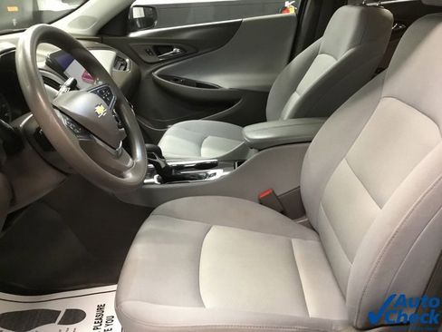 Used 2022 Chevrolet Malibu LT image 23