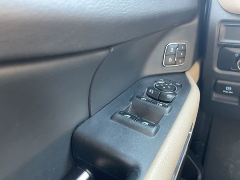 Used 2023 Ford Expedition Max Limited image 17