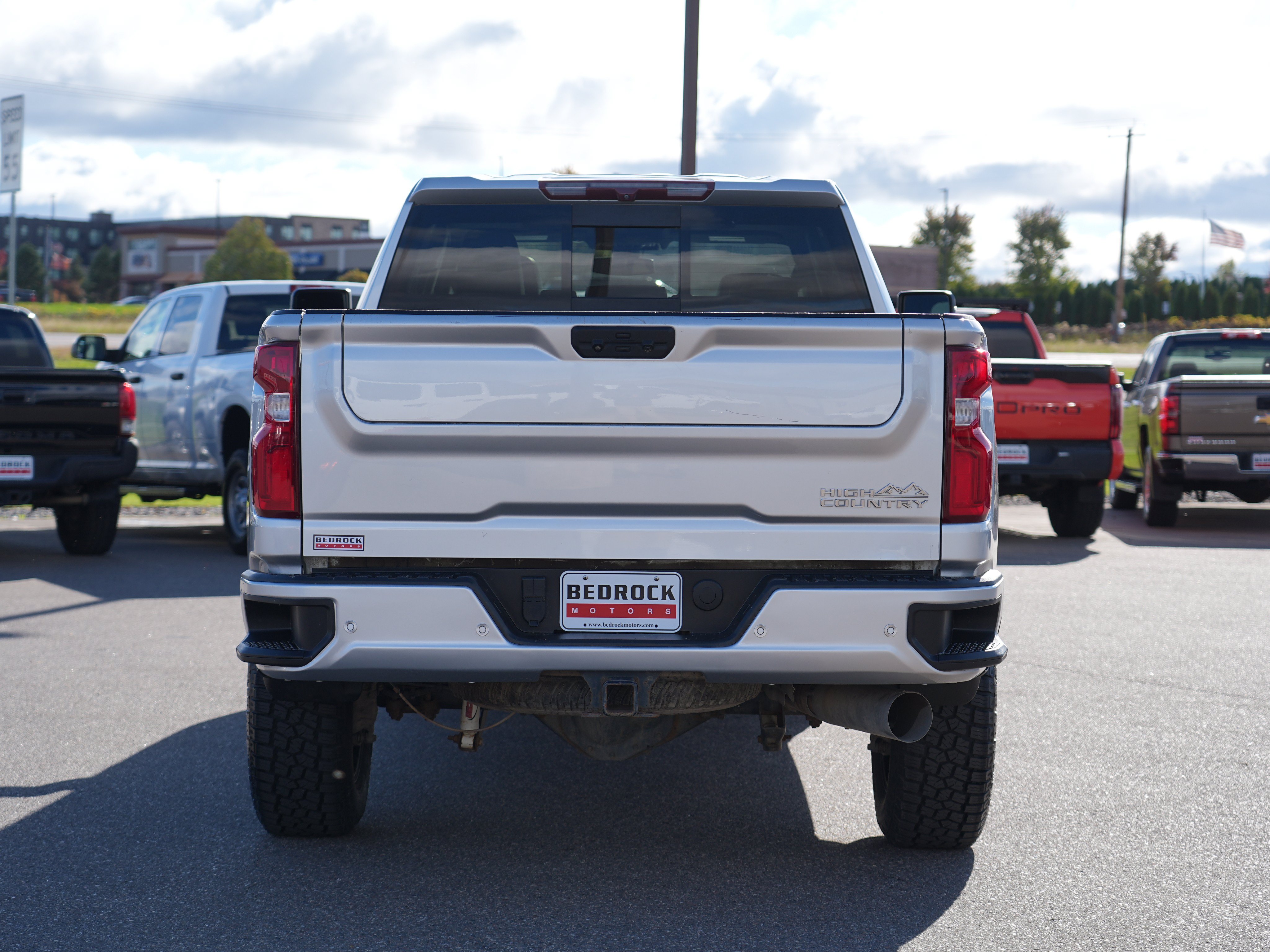 Used 2022 Chevrolet Silverado 2500 High Country w/ Safety Package II AWD/4WD image 4