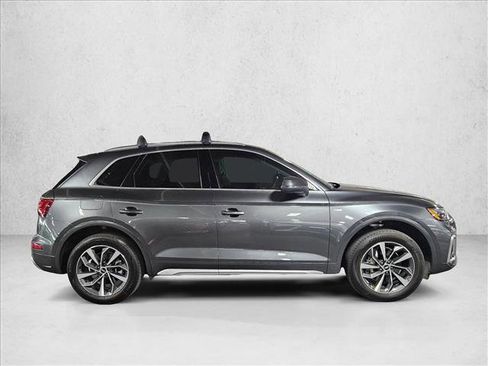 Used 2022 Audi Q5 2.0T Premium w/ Convenience Package AWD/4WD image 4
