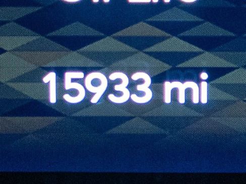 Used 2025 Jeep Wrangler Unlimited Sahara image 18