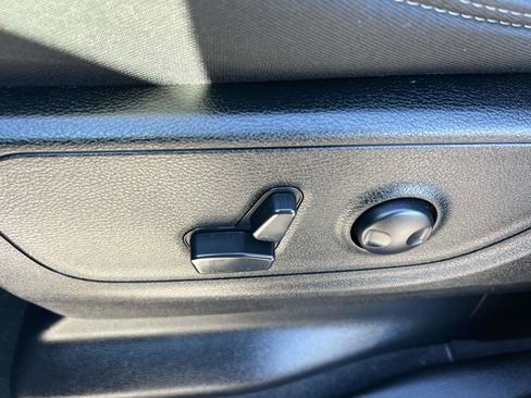 Certified 2022 RAM 1500 Big Horn image 18