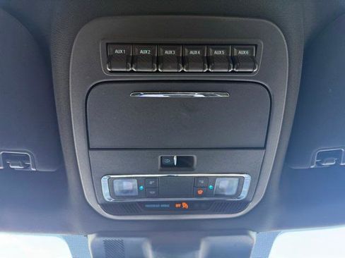 Used 2025 Ford F150 Raptor image 38