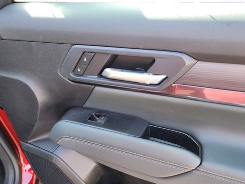 New 2026 GMC Terrain AT4 w/ Convenience Package III image 39