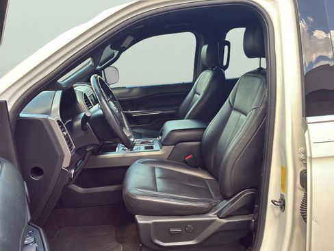 Used 2020 Ford Expedition Max XLT RWD image 22