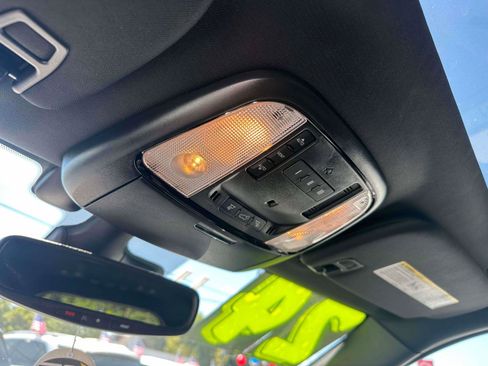 Used 2024 Dodge Durango GT image 30