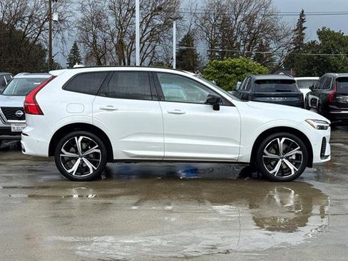 Certified 2023 Volvo XC60 B6 Ultimate w/ Protection Package Premier image 2