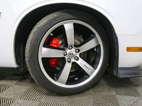 Used 2013 Dodge Challenger SRT8 RWD image 15