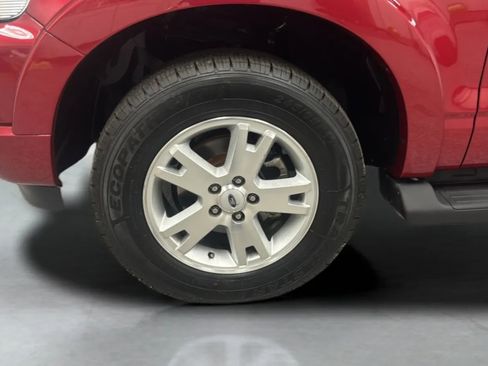 Used 2007 Ford Explorer XLT RWD image 29