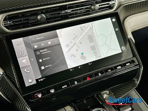 Used 2025 Aston Martin Vanquish RWD image 21