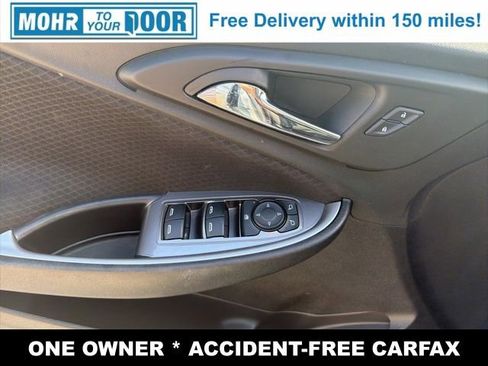 Used 2025 Chevrolet Malibu LT FWD image 11