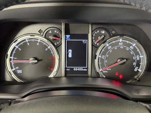 Used 2023 Toyota 4Runner Limited AWD/4WD image 28