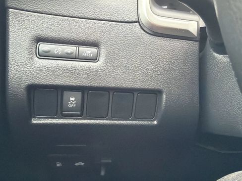 Used 2018 Nissan Murano SV w/ Premium Package FWD image 15