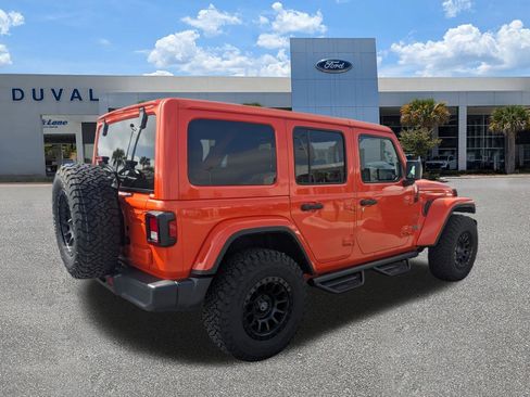 Used 2018 Jeep Wrangler Unlimited Sahara image 4