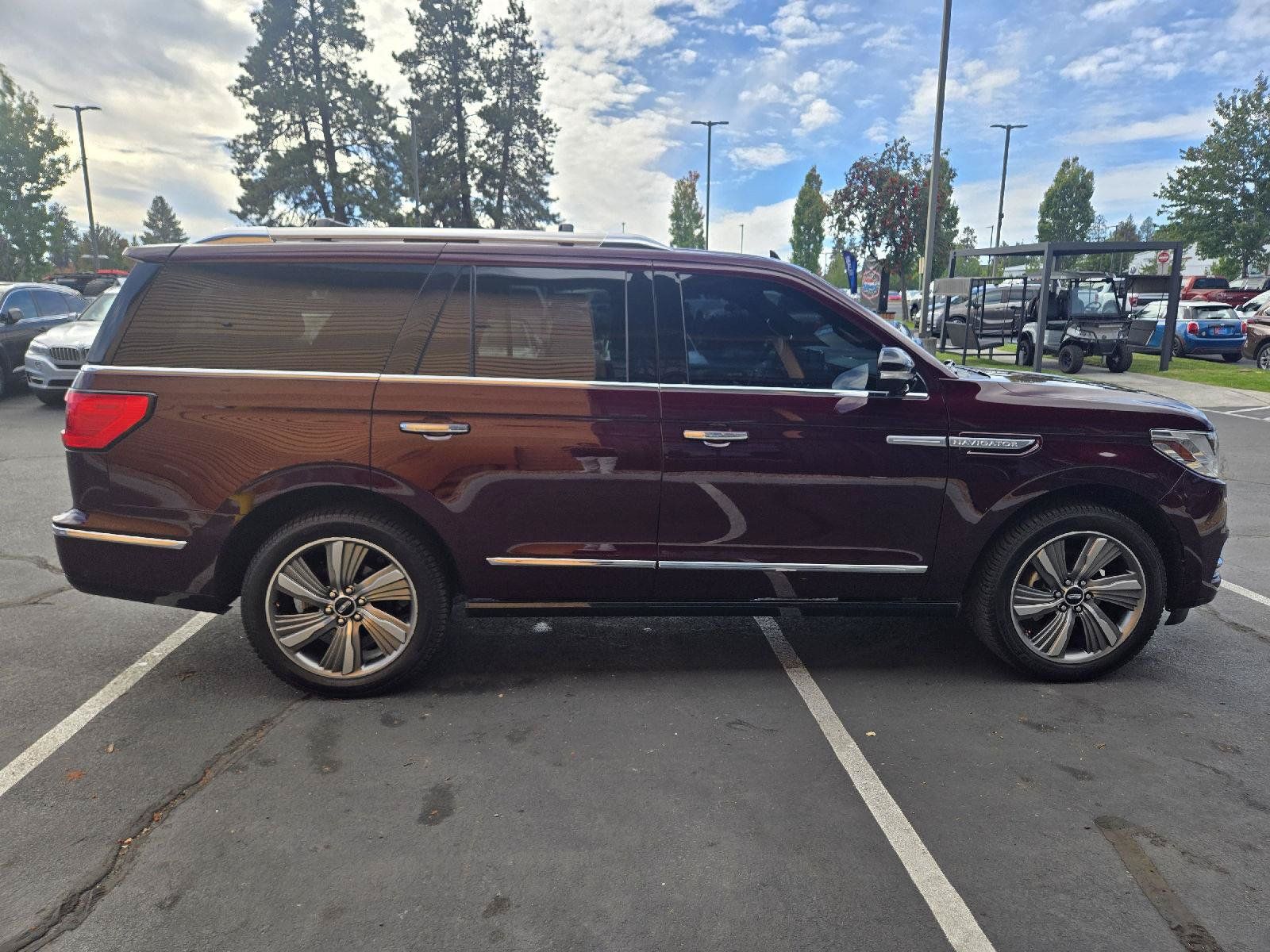 Used 2018 Lincoln Navigator Reserve w/ Technology Package AWD/4WD image 6