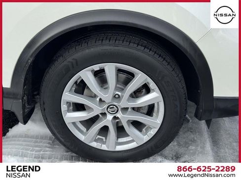 Used 2021 Nissan Rogue Sport SV image 8