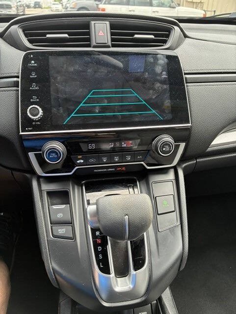 Used 2017 Honda CR-V LX image 11
