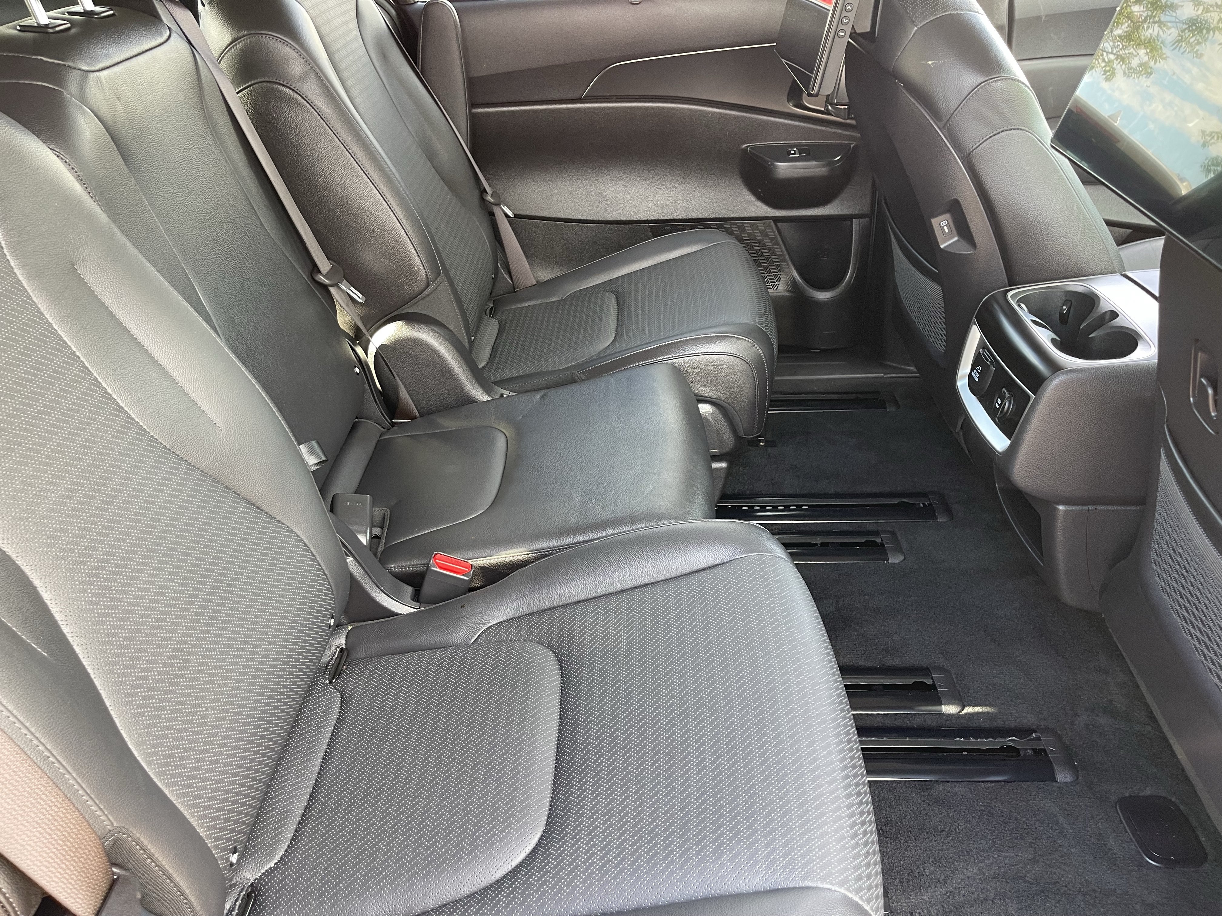 Certified 2025 Kia Carnival SX Prestige FWD image 13