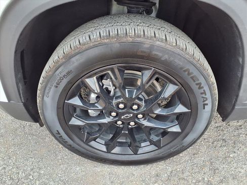 Used 2024 Chevrolet Traverse LT w/ Midnight/Sport Edition image 20