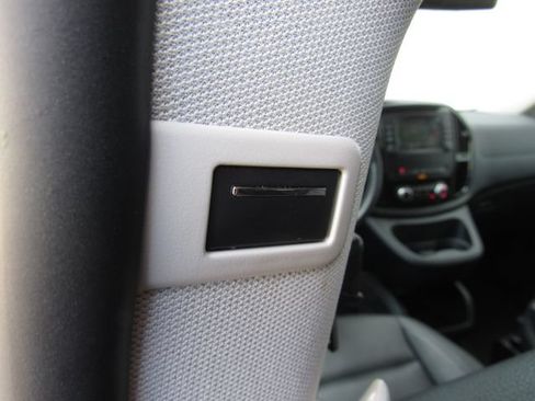 Used 2023 Mercedes-Benz Metris Passenger image 18