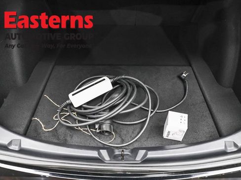 Used 2023 Tesla Model 3 Standard Range image 9