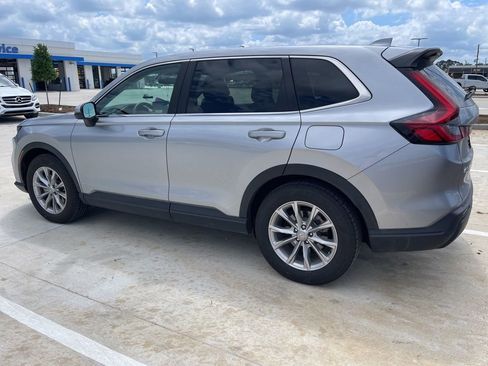 Used 2023 Honda CR-V EX image 6