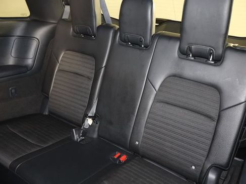 Used 2025 Nissan Pathfinder Rock Creek AWD/4WD image 17