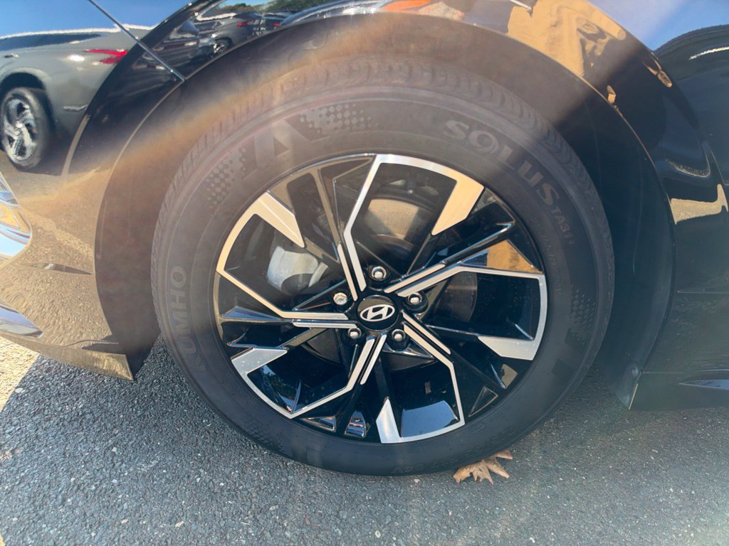 Certified 2025 Hyundai Sonata SEL AWD/4WD image 5