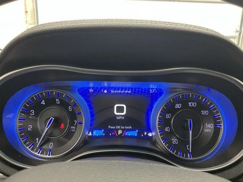 Used 2021 Chrysler 300 Touring w/ Sport Appearance Package image 9