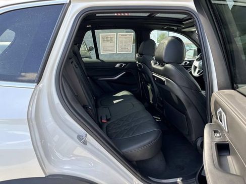 Used 2024 BMW X5 sDrive40i w/ Parking Assistance Package RWD image 12