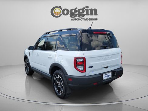 Used 2024 Ford Bronco Sport Outer Banks w/ Tech Package AWD/4WD image 2