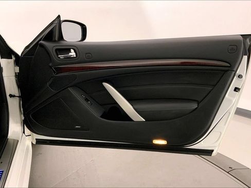 Used 2012 INFINITI G37 Convertible w/ Premium Pkg RWD image 24