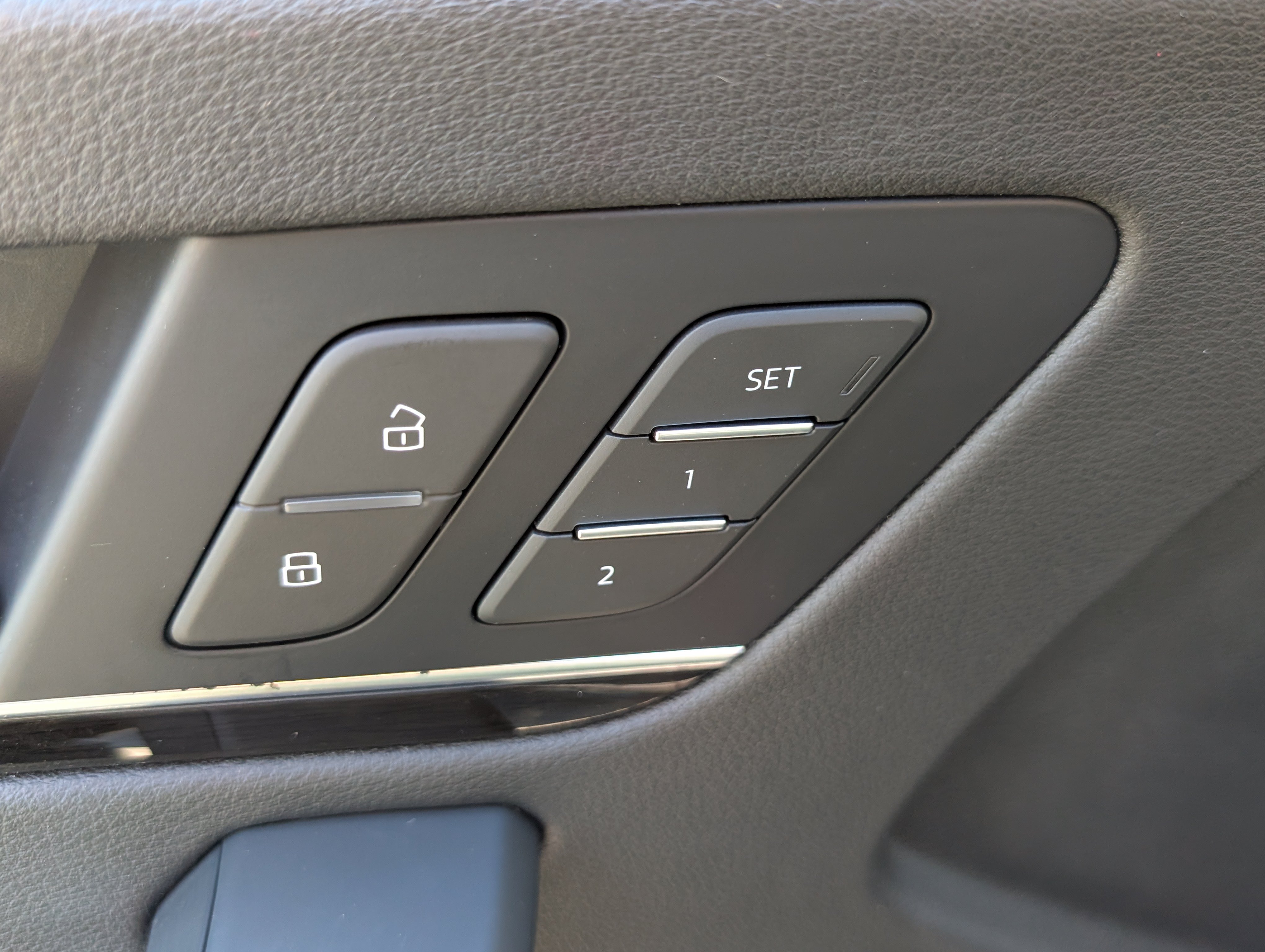 Used 2018 Audi Q5 Prestige w/ Prestige Package AWD/4WD image 23