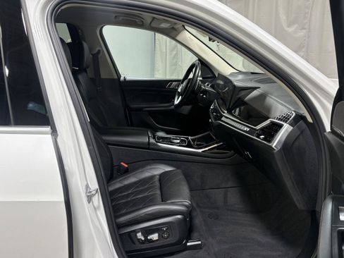 Used 2023 BMW X7 xDrive40i w/ Executive Package AWD/4WD image 7