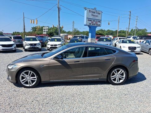 Used 2015 Tesla Model S 85D AWD/4WD image 2