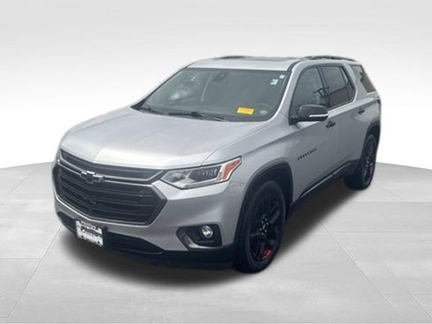 Used 2020 Chevrolet Traverse Premier w/ Redline Edition AWD/4WD image 6