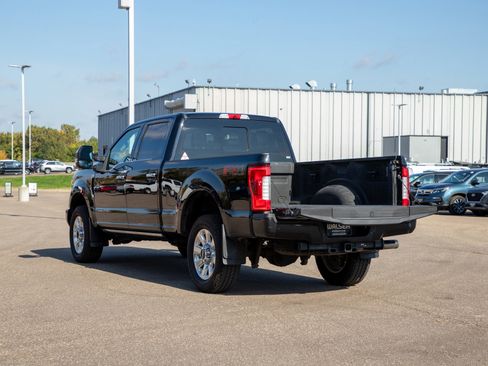 Used 2019 Ford F250 Platinum w/ Platinum Ultimate Package image 10