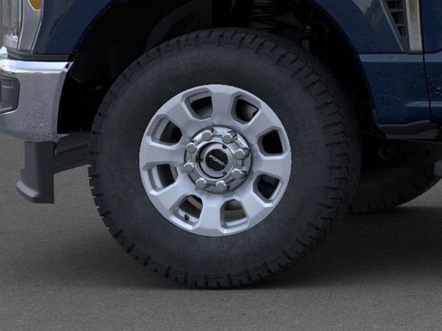 New 2025 Ford F350 XLT w/ FX4 Off-Road Package image 19