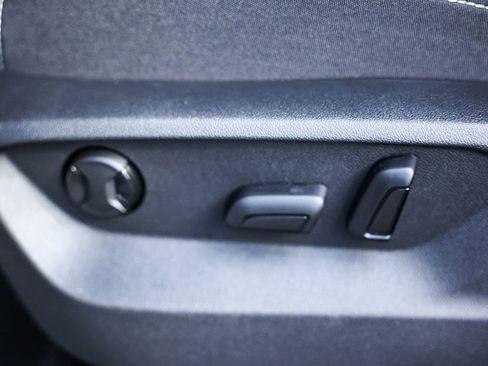 New 2026 Volkswagen Atlas SE image 34