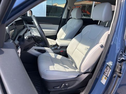 Certified 2025 Kia Telluride EX AWD/4WD image 11