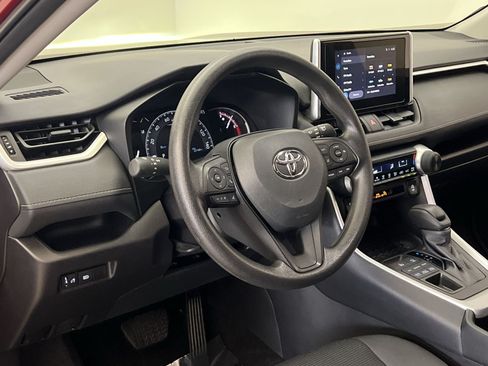 Used 2024 Toyota RAV4 LE AWD/4WD image 15