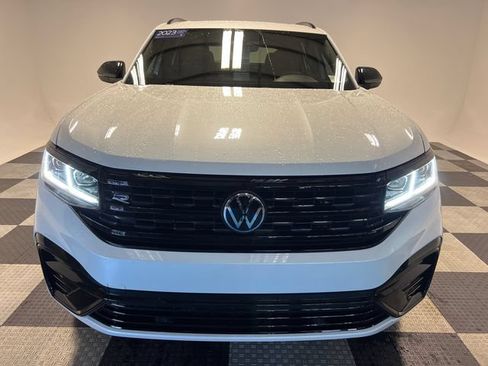Used 2023 Volkswagen Atlas Cross Sport SEL R-Line AWD/4WD image 2