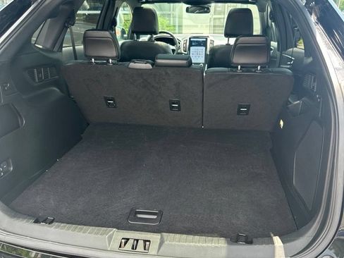 Used 2022 Ford Edge ST w/ Equipment Group 401A AWD/4WD image 6